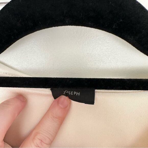 Joseph Women’s Extra Small 100% Silk Zip Up Cream Jacket - Picture 6 of 12